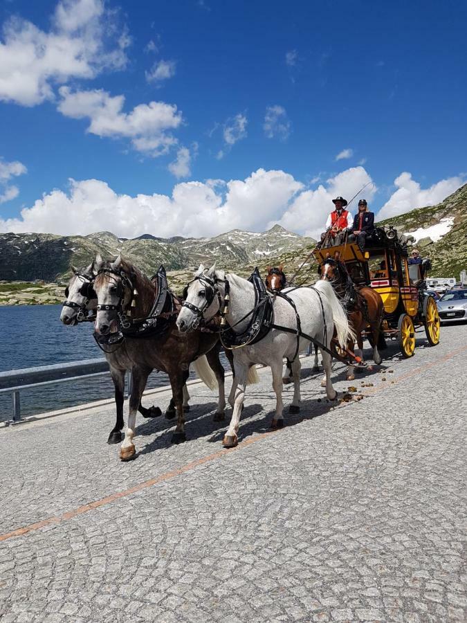 B&B Gottardo Airolo Bagian luar foto